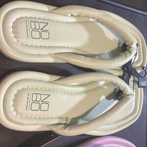 Two pair of NOBO memory foam flip flops size 9